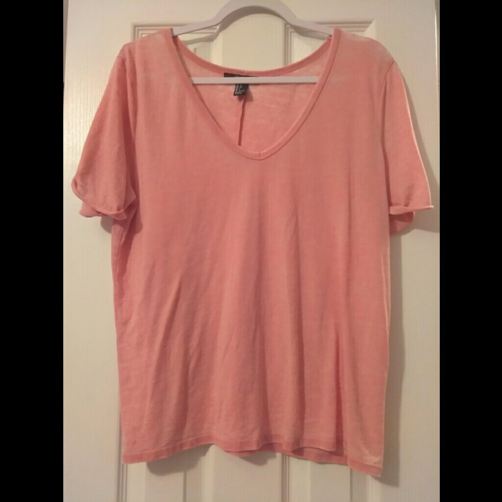Forever 21 tee shirt